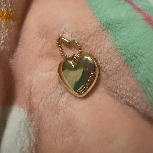 Coach gold Heart Keychain - Picture 6 of 6